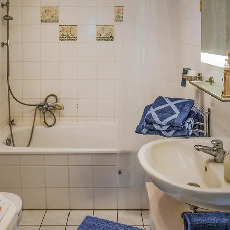 1 Bedroom Nice Apartment In Dassow *